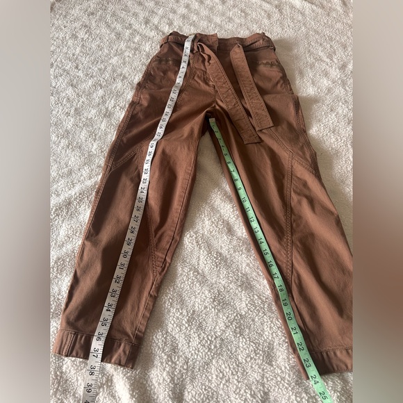 Anthropologie Ellie Utility Trousers
Pants Women's size 0 Brown
Embroidered Belt - Picture 9 of 9